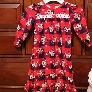 🔵3/20 Disney Minnie mouse 2T holiday pajamas